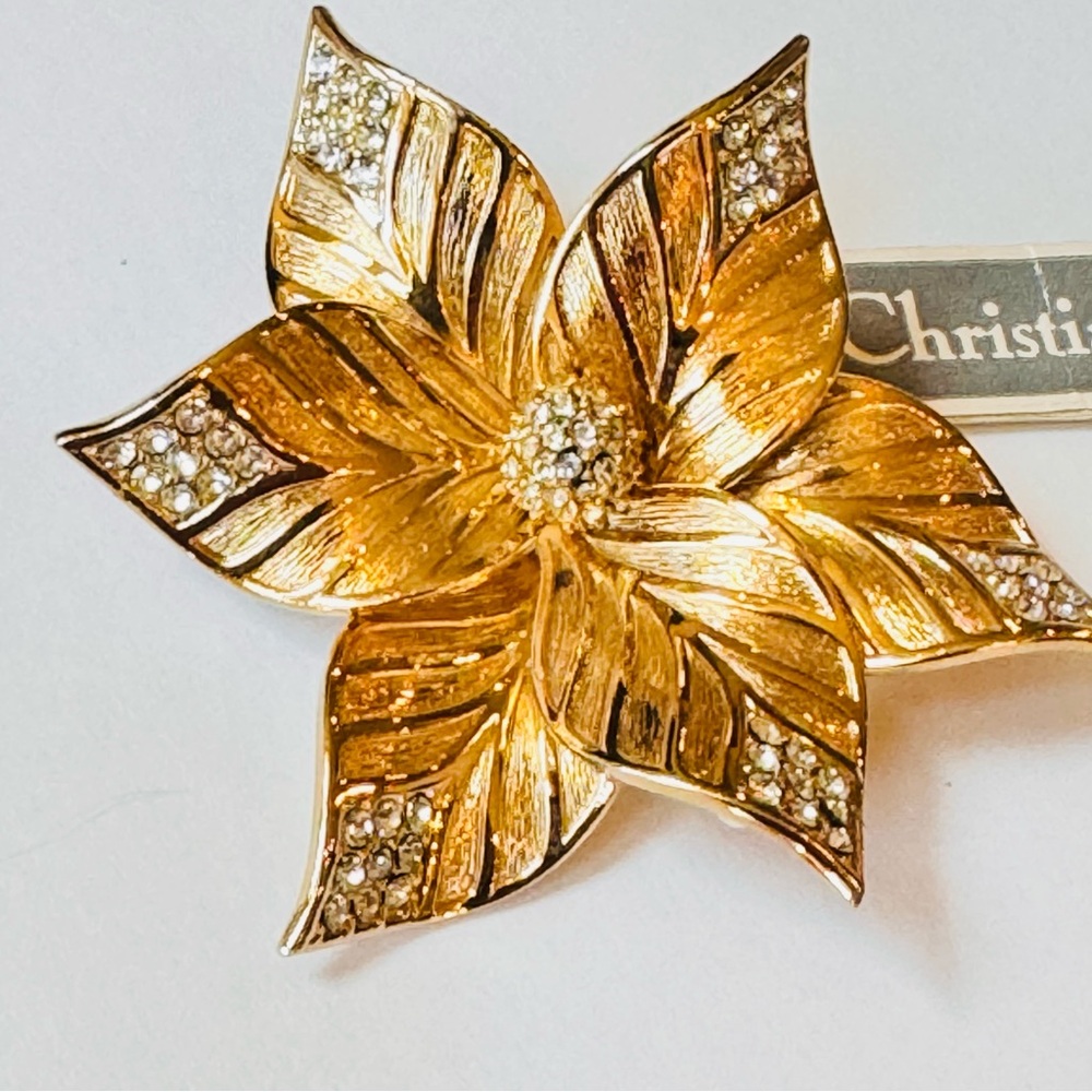 CHRISTIAN DIOR Germany Vintage Sculptural Flower Brooch Pin Gold Crystals - Picture 7 of 10